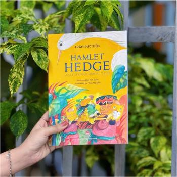 Hamlet Hedge - Xóm Bờ Giậu Bản Tiếng Anh
