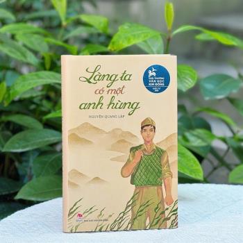 Làng ta có một anh hùng (Giải thưởng văn học Kim Đồng 2025)